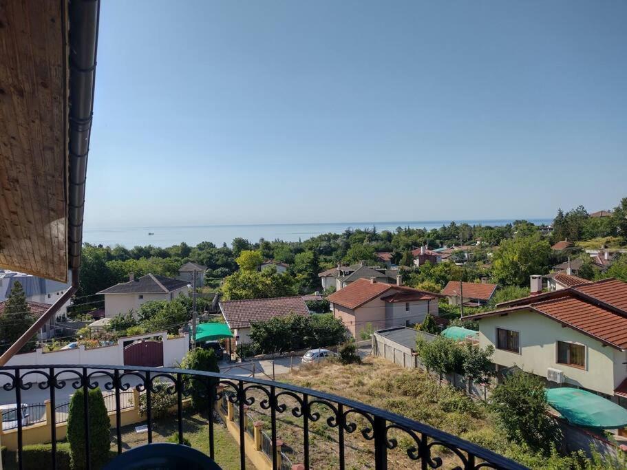 Luxury Seaview 2-Bedroom Apartments Blue Elephant Baltschik Exterior foto